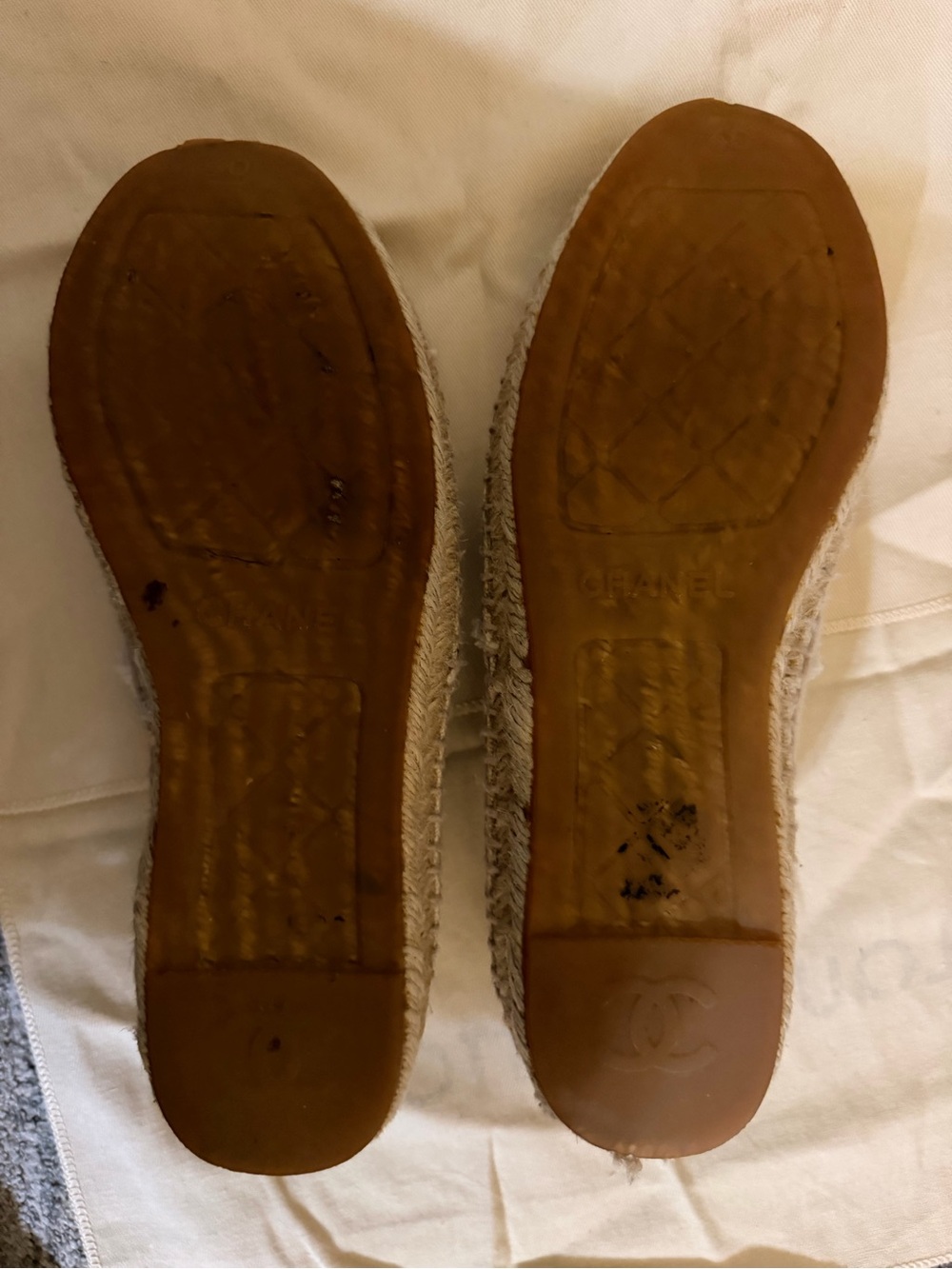 CHANEL Beige Canvas Espadrilles with Black Toe Cap and Frayed CC - Picture 4 of 6